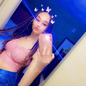 Meet your Posher, Marie